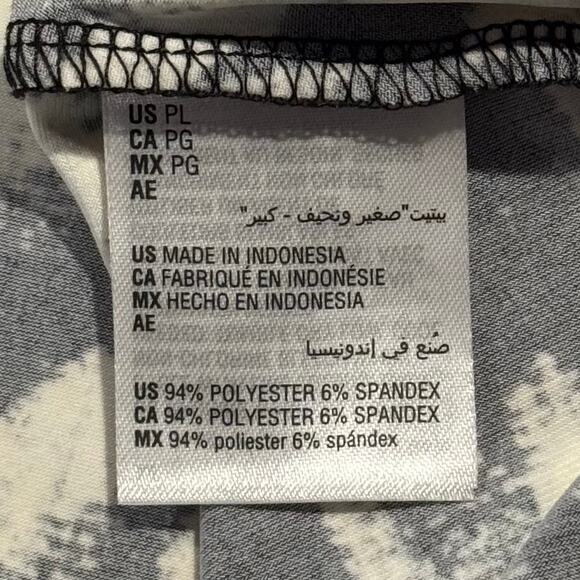 NWT JM Collection Top 3/4 Sleeve Slinky Stretch Abstract Flowy Black White PL - Picture 4 of 7